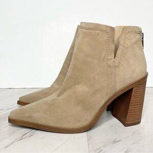 Vince Camuto Welland Tan Suede Bootie 9 1/2 M